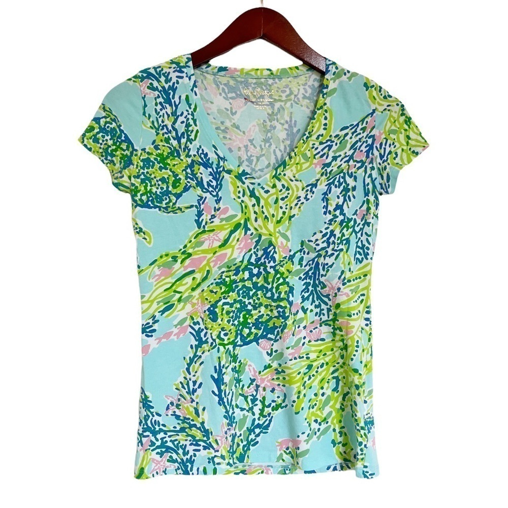 LILLY PULITZER V Neck Coral Reef Print Top Size XXS in Light Blue, Pink, Yellow